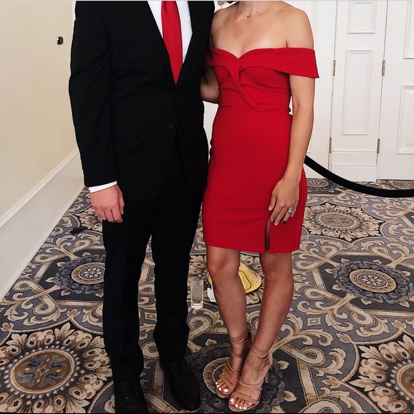 speechless off the shoulder bodycon dress